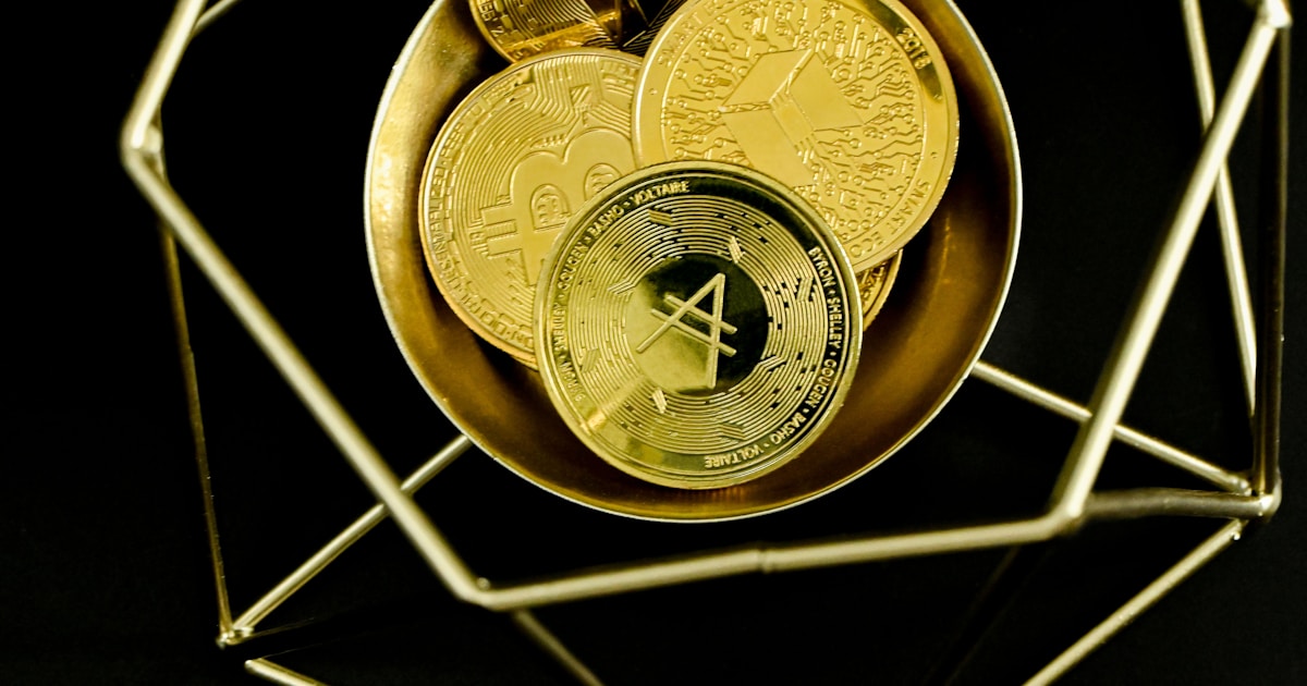 Emas Batangan vs Perhiasan: Pilihan Investasi Emas yang Tepat