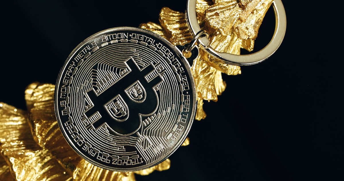 Emas Batangan vs Perhiasan: Mana yang Lebih Baik untuk Investasi?