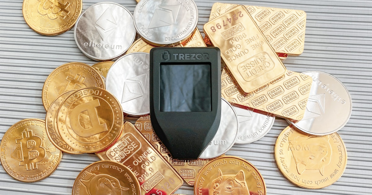 Investasi Emas vs Investasi Lain: Mana yang Lebih Menguntungkan?