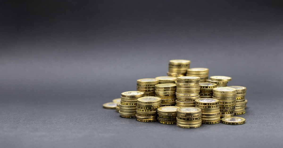Investasi Emas vs Investasi Lain - Panduan Lengkap 2026